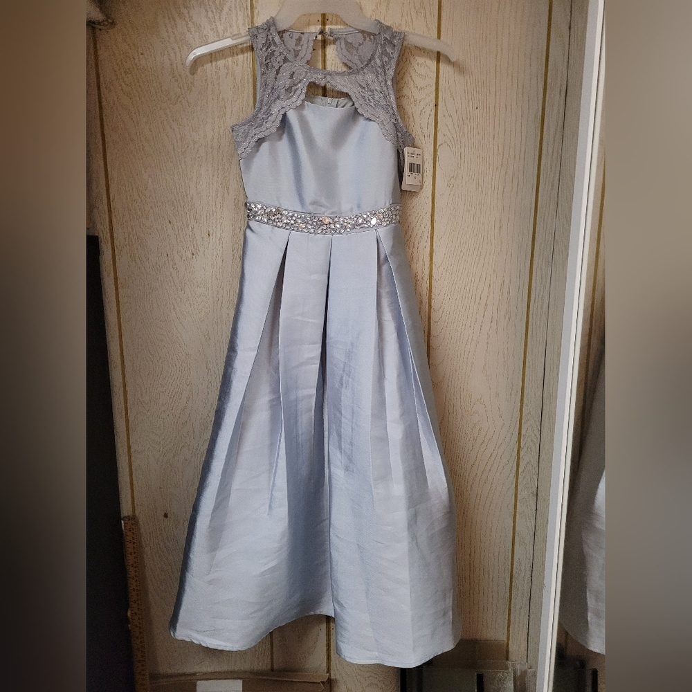 Elegant Silver Kids Dress with Lace Details